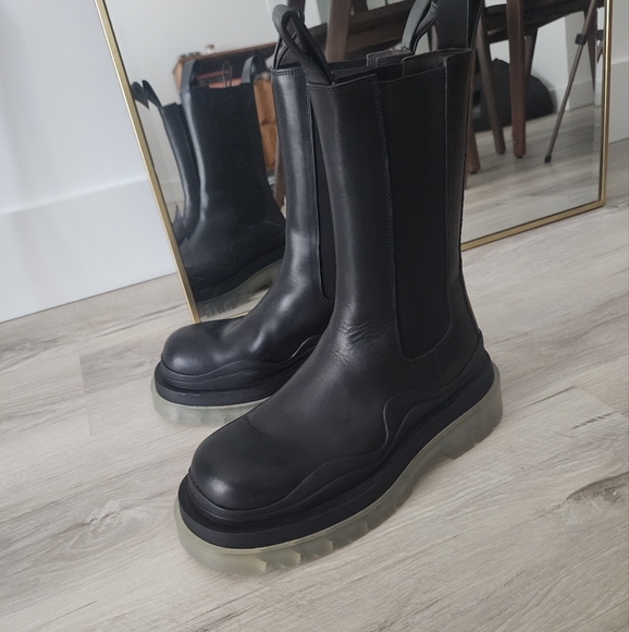 Bottega Veneta Tire Chelsea Boot - Picture 5 of 11